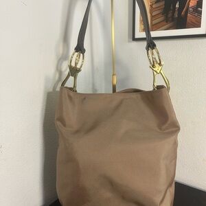 Elegant Brown Shoulder Bag with Versatile Design